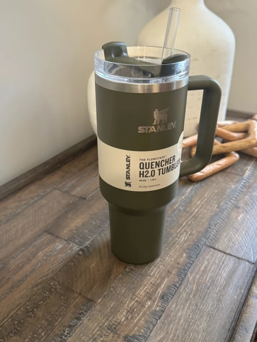 Stanley Olive Green Travel Tumbler with Handle & Clear Lid - Picture 4 of 8